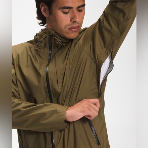 The North Face Men’s Alta Vista Jacket in Military Olive Small - Picture 5 of 15